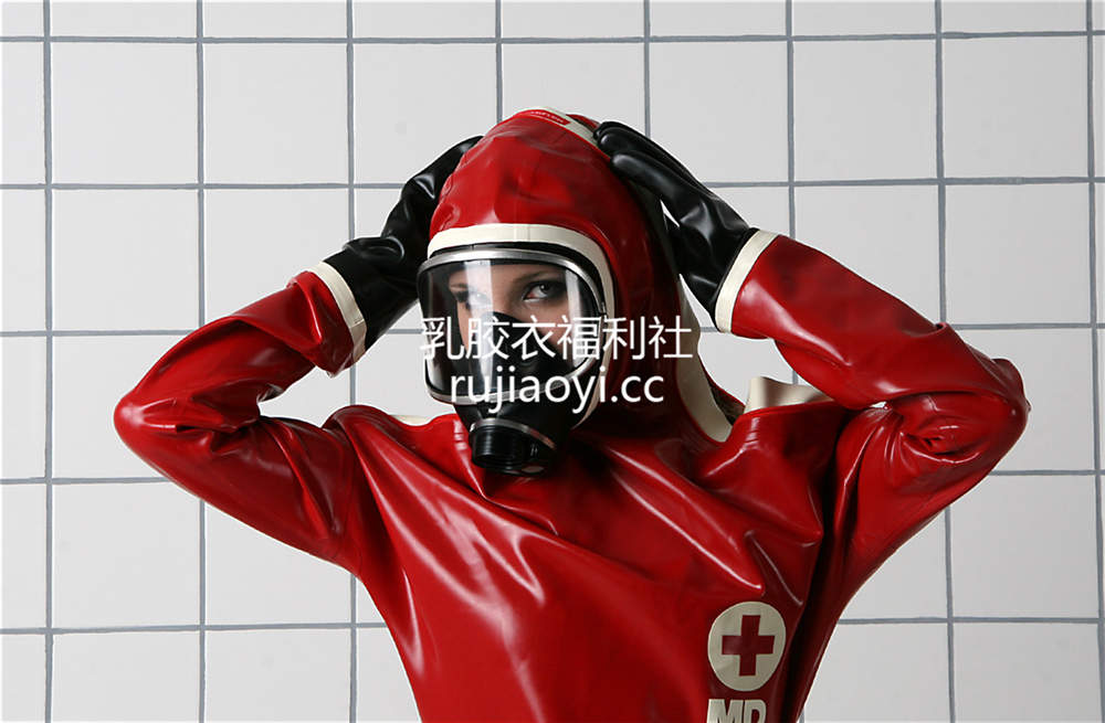 [精品乳胶衣套图] 气质乳胶衣尤物女神防毒面具性感诱人