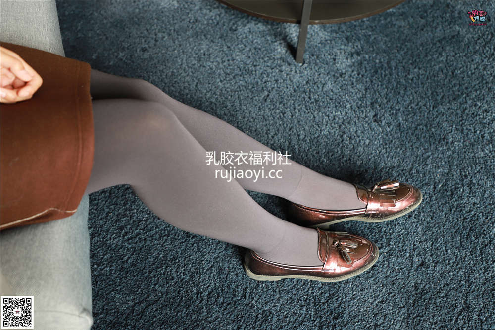 [物恋传媒] No.007 刚毕业的小幼师,有要提问的吗 [96P1.14GB]