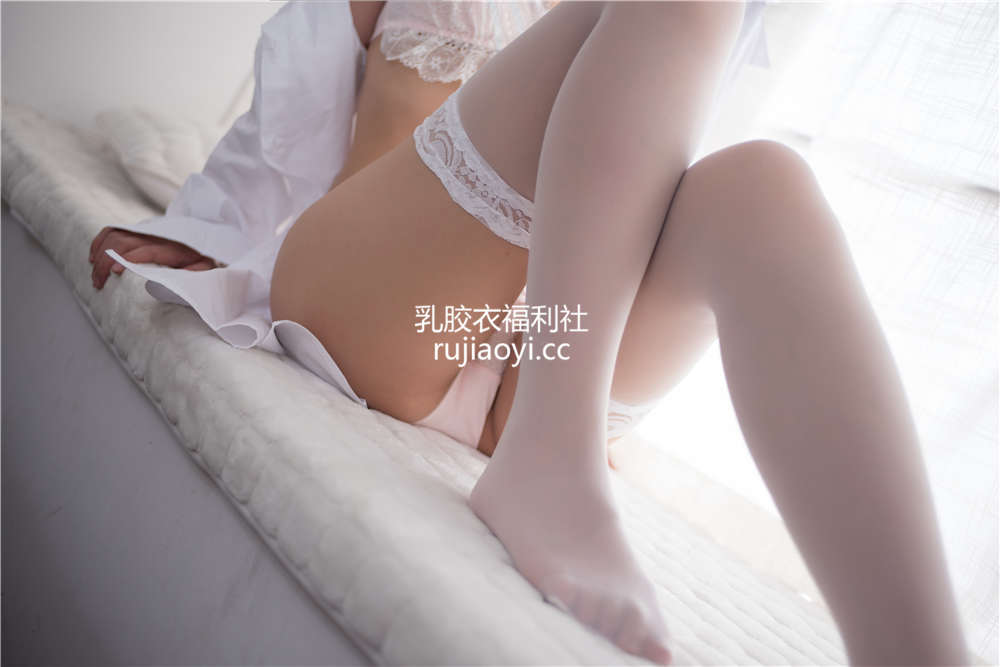 [网红杂图] 鳗鱼霏儿 – 兽耳 白色蕾丝情趣 [16P112M]