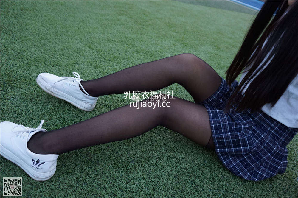 [SIEE丝意] NO.006 曦曦 操场黑丝 [89P165M]
