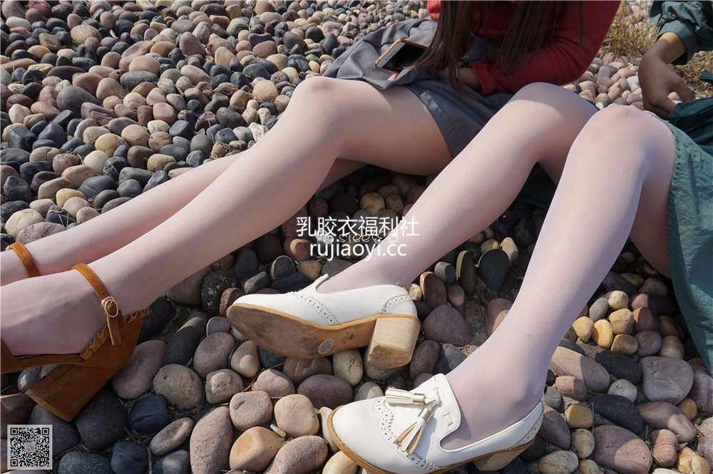 [SIEE丝意] NO.004 鱼鱼&茹茹 湖边玩丝 [99P193MB]