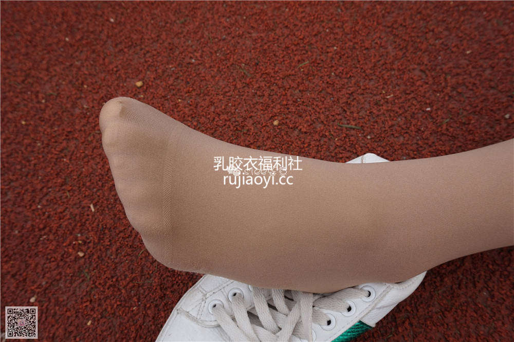 [SIEE丝意] NO.008 鱼鱼 公园肉丝 [77P130M]