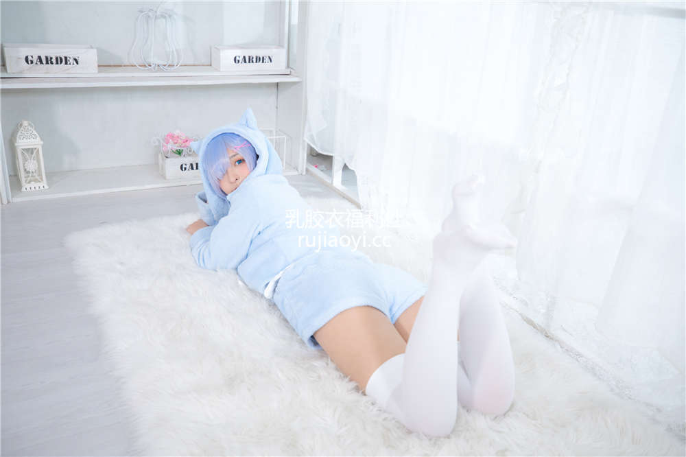 [网红杂图] 神楽坂真冬-蕾姆《Milk by blue》 [150P312M]