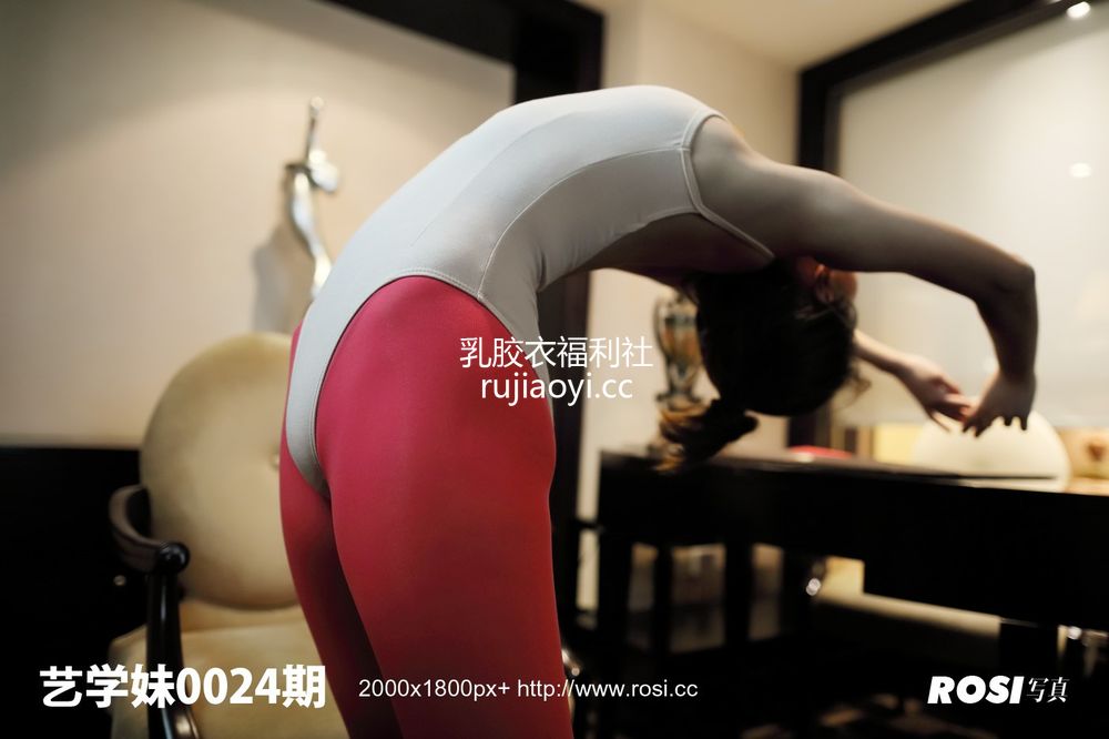[ROSI写真] 艺学妹0024 红色丝袜艺术生 [39+1P-37M]