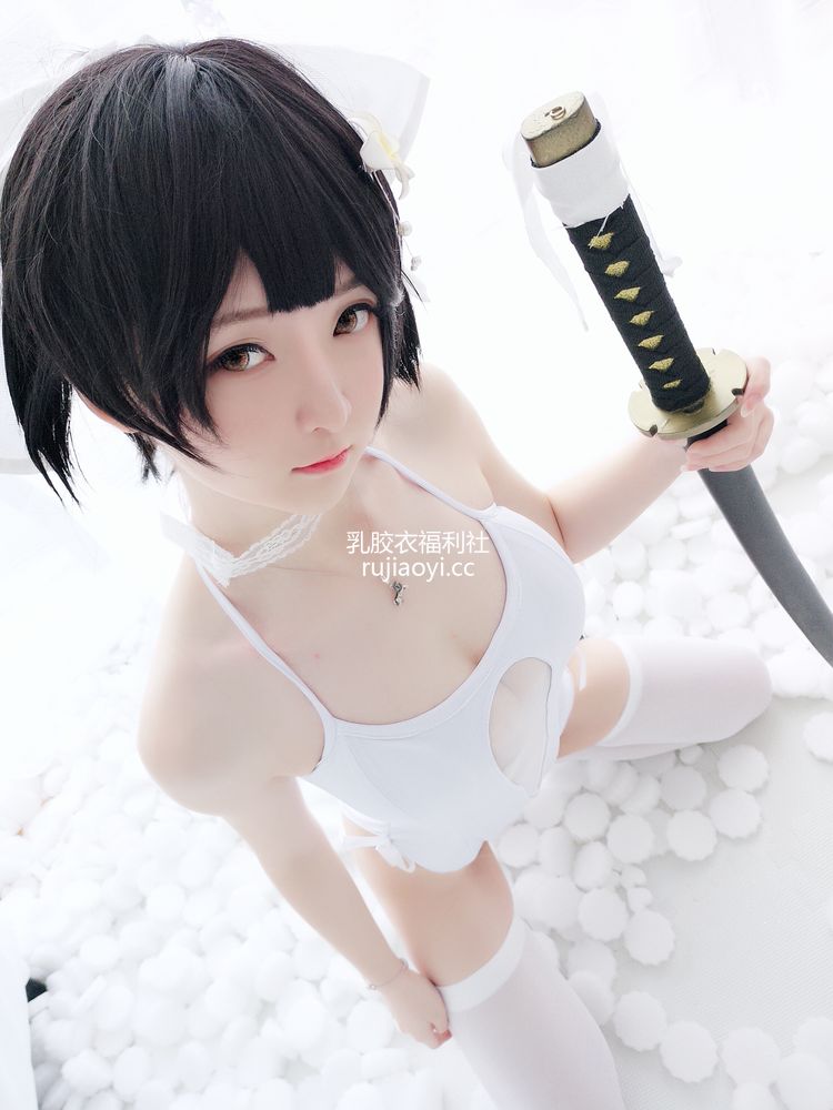 [网红杂图] 一小央泽 – 高雄·泳装 [19P181M]