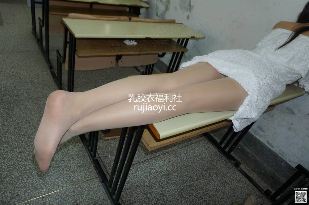 [妖精视觉]  小茶 曼莎白裙，公主丝袜