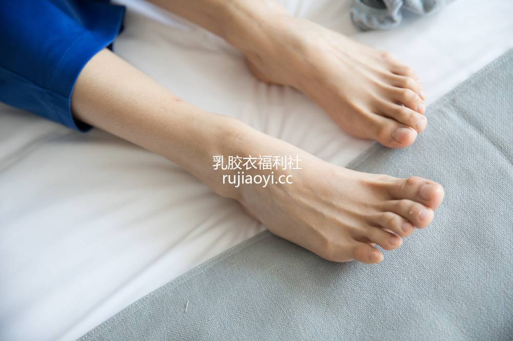 [物恋传媒] No.160 柠檬-清新柠檬茶，清新校园风（校服、船袜、裸足） [169P2V2.99G]