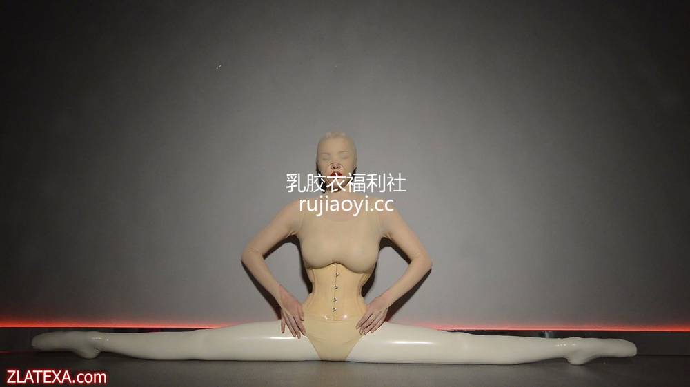 [永V专享-独家精品乳胶衣视频] 丰满妹子肉丝蒙脸束腰乳胶裤极度恋物癖-1080P高清视频 [1V/1.98G]