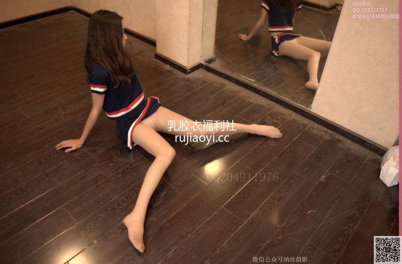 [纳丝摄影] Vol.012 周小晴 酒店肉丝 [21P126M]