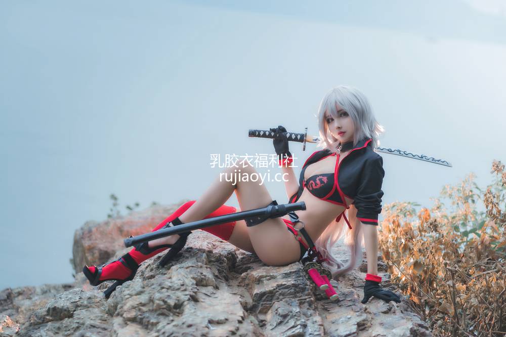 [网红杂图] rioko凉凉子 NO.018 泳装黑贞 [8P97MB]