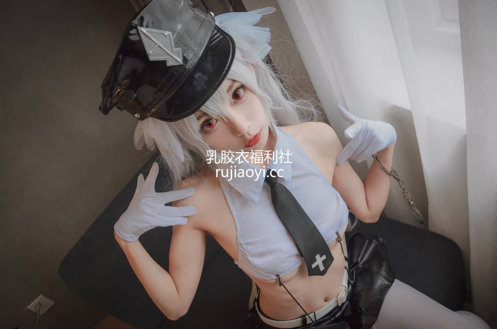 [网红杂图] 清颜真德秀 – 天使警察 [15P126MB]