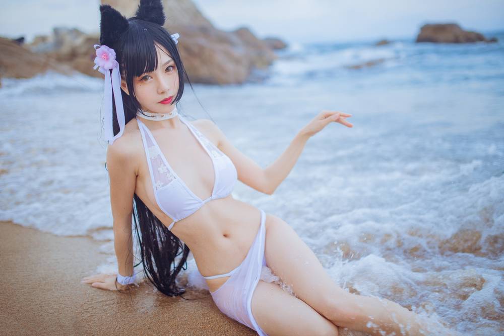 [网红杂图] 抖娘-利世图集 – 抖娘×不呆猫 獒犬海边泳装 [41P326MB]