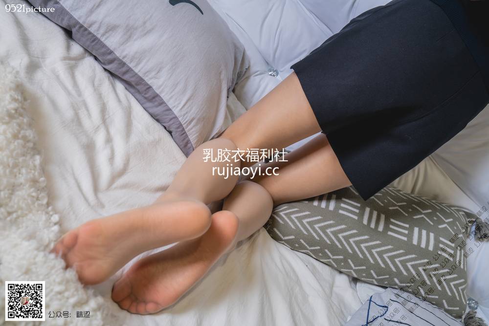 [袜涩] NO.018 可心渐入佳境 有视频 [64P1V1.24G]