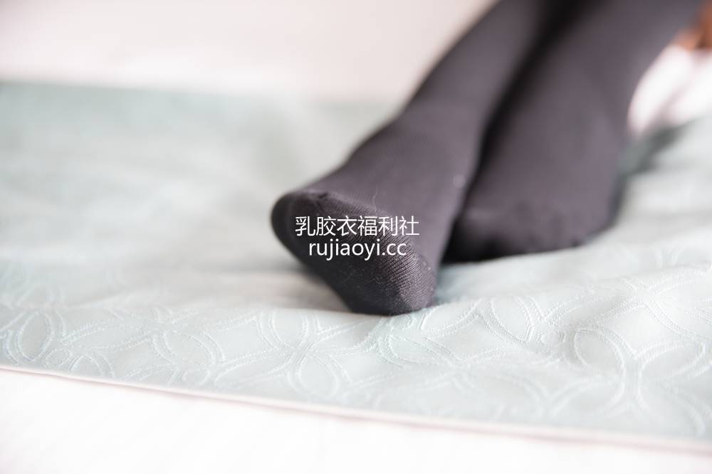[物恋传媒] No.238 岚岚-陪伴的美好 [183P1V4.63GB]