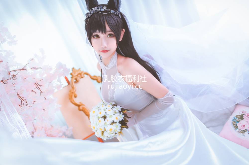 [网红杂图] Momoko葵葵 – 爱宕 [26P200MB]