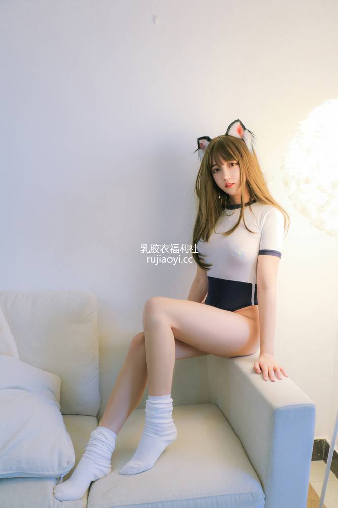 [网红杂图] 过期米线线喵 – 体操服 [16P79MB]