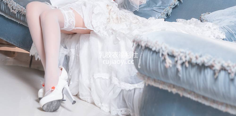 [网红杂图] 三度_69 – G36C花嫁 [40P430MB]