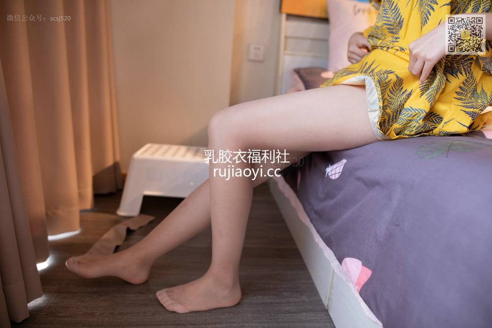 [山茶摄影Iss] NO.019 左左 香艳 香肩 香袜 [93P74M]