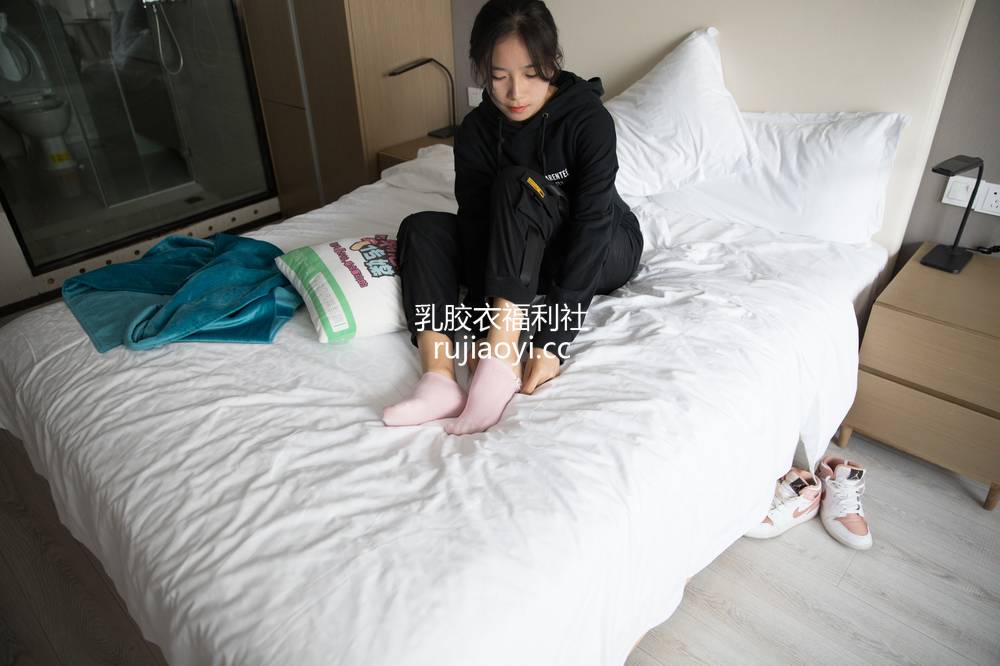 [物恋传媒] No.267 小昭-追风的女孩 [209P1V4.88GB]