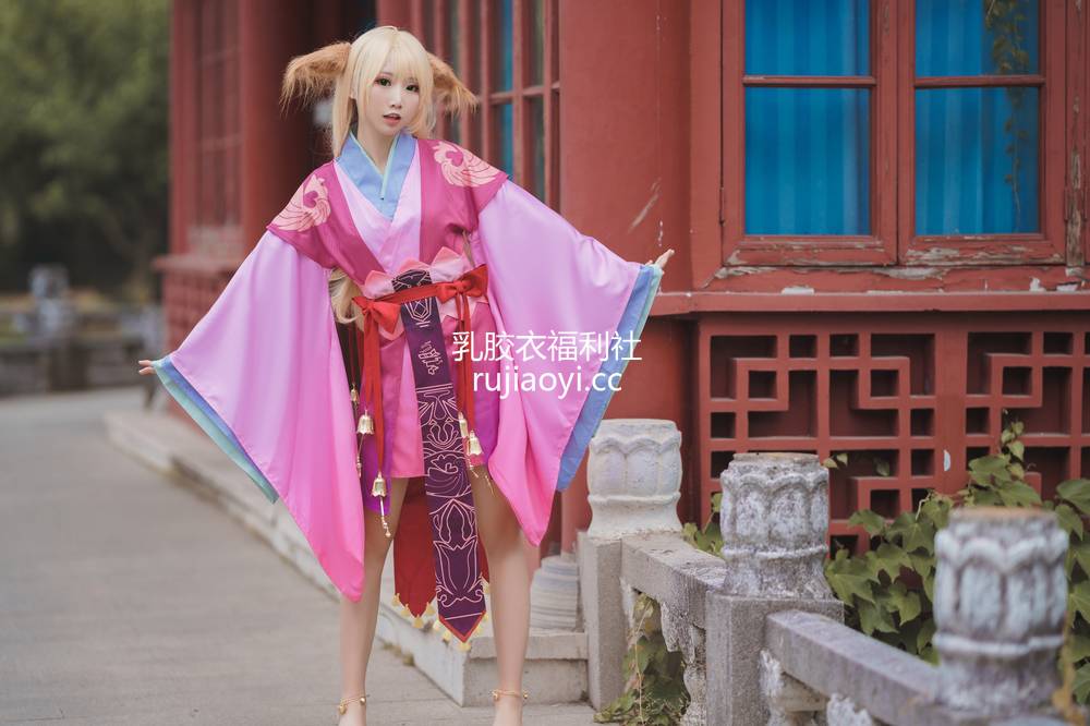 [网红杂图] 可爱人气Coser面饼仙儿 NO.032 涂山苏苏 [14P176MB]