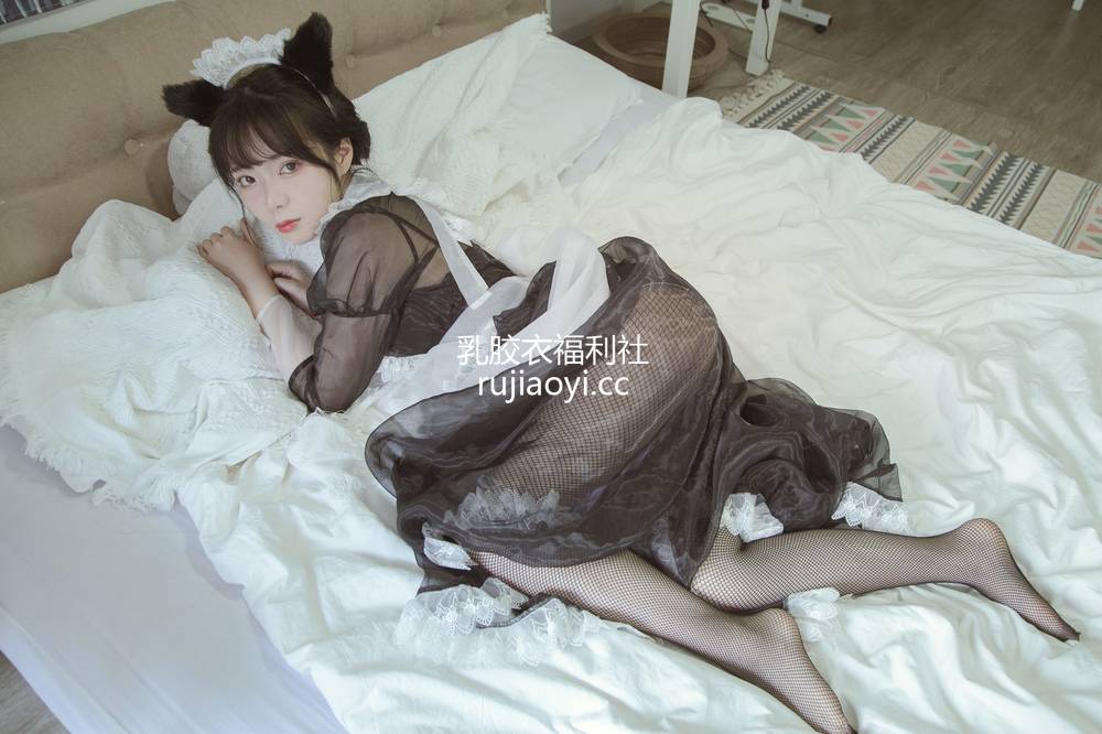 [网红杂图] Fushii_海堂 – 女仆图包 [30P48M]