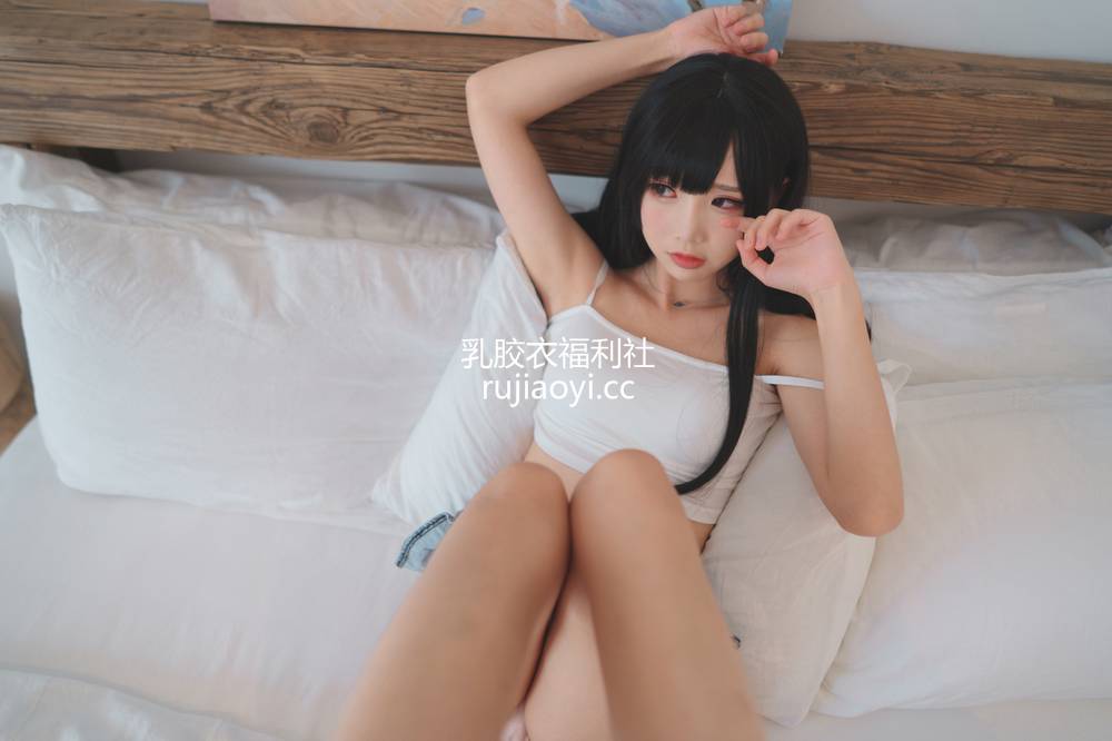 [网红杂图] 可爱人气Coser面饼仙儿 NO.033 可爱女友 [40P394MB]