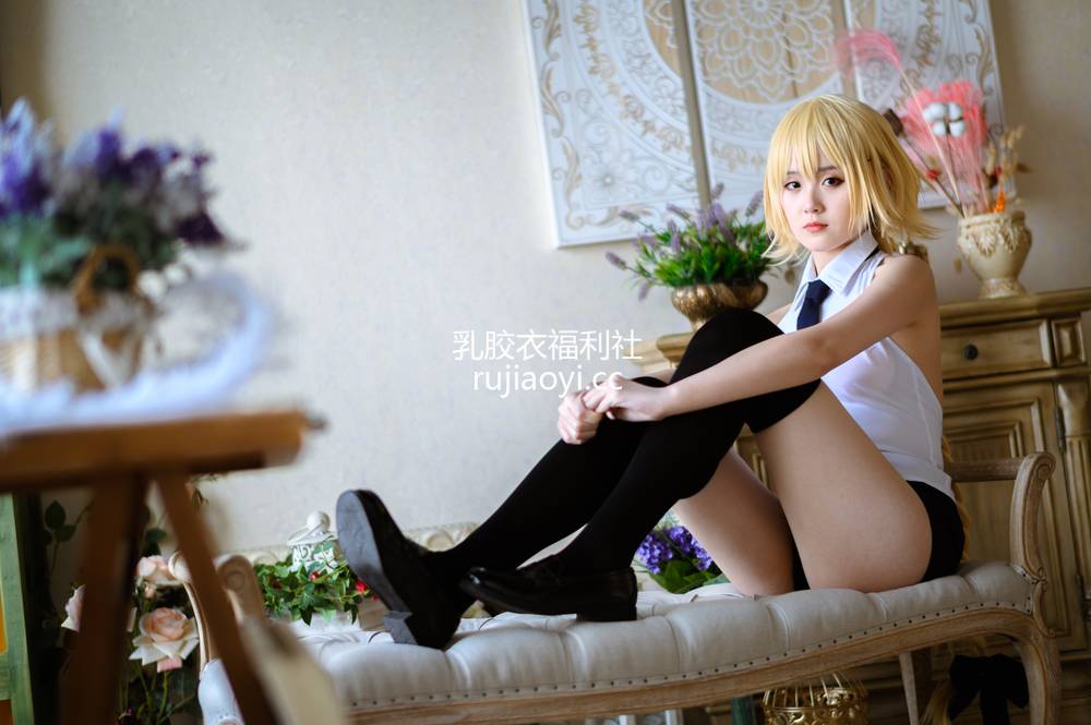[网红杂图] Akisoso秋楚楚 – 斋蔻2 [46P367MB]