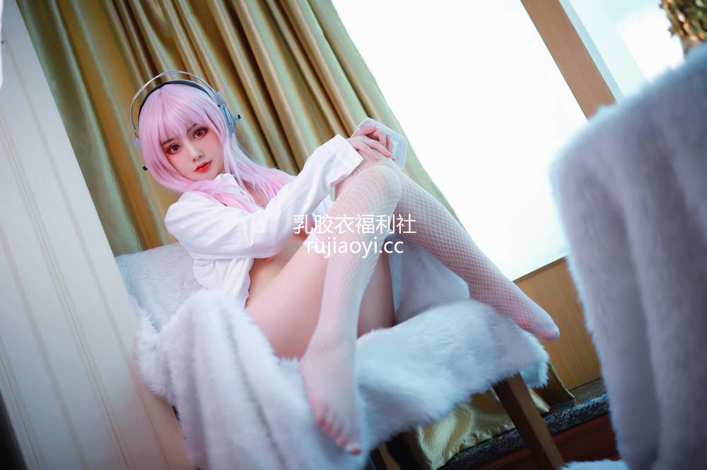 [网红杂图] 您的蛋蛋 – 索尼子白内衣 [31P2V630M]