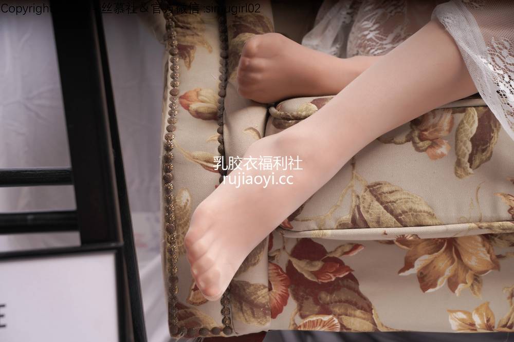 [丝慕GIRL] SM018 模特：凉晨《丝中花》 [69P116M]