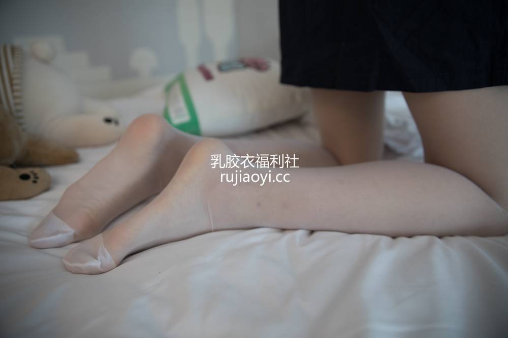 [物恋传媒] No.258 楚莱-童话镇 [137P1V3.61GB]