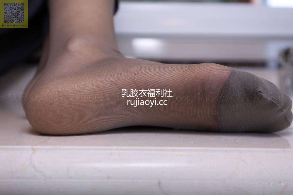 [山茶摄影Iss] NO.014 小阳阳裤里丝 [65P83M]