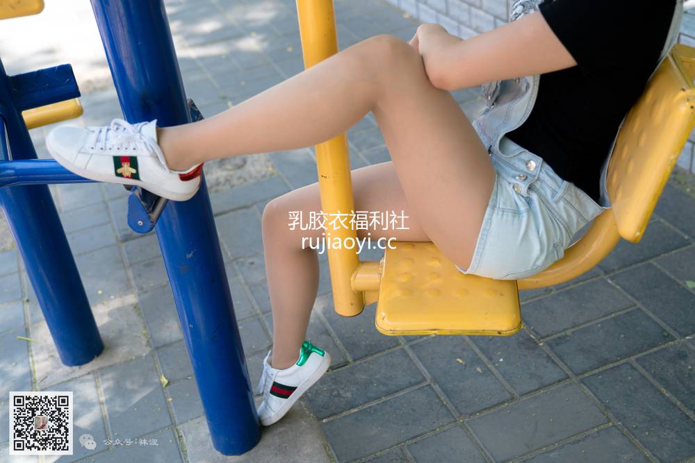 [袜涩] NO.055 胡同里的丝袜 [46P897M]