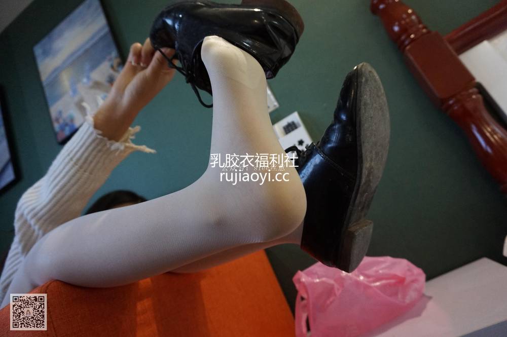 [SIEE丝意] NO.044 曦曦~美目盼兮 [86P133M]