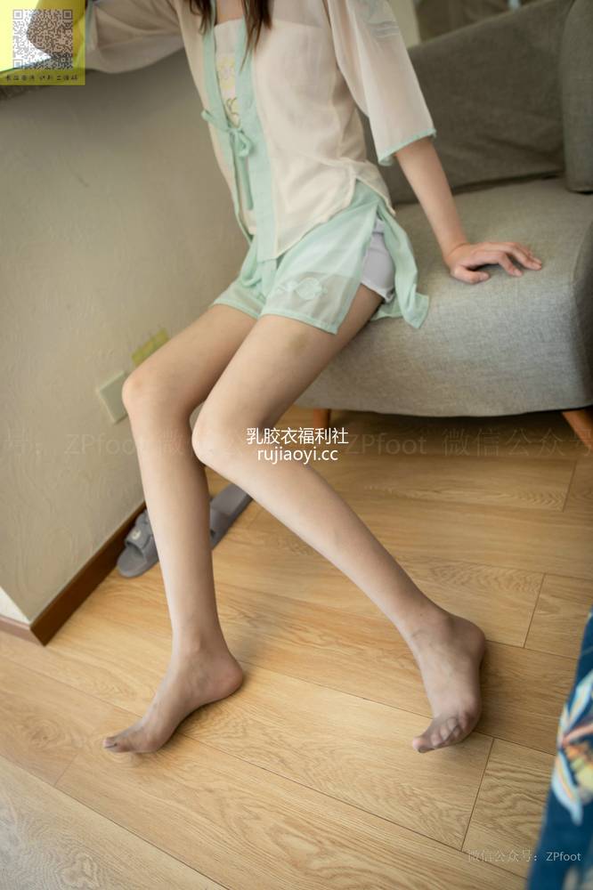 [山茶摄影Iss] NO.035 小雅 灰丝合集 [102P102M]