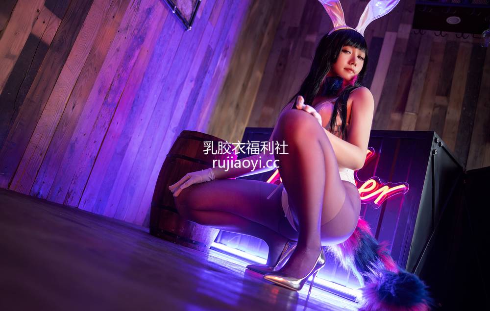 [网红杂图] 麻花麻花酱 – 恶魔姐姐 [30P273M]