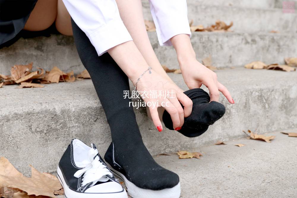 [SiHua丝话] NO.041 JK的第一次尝试 伊一 [94P2V500MB]