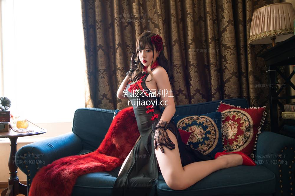 [网红杂图] 皮皮奶 – 玫瑰 [50P509M]