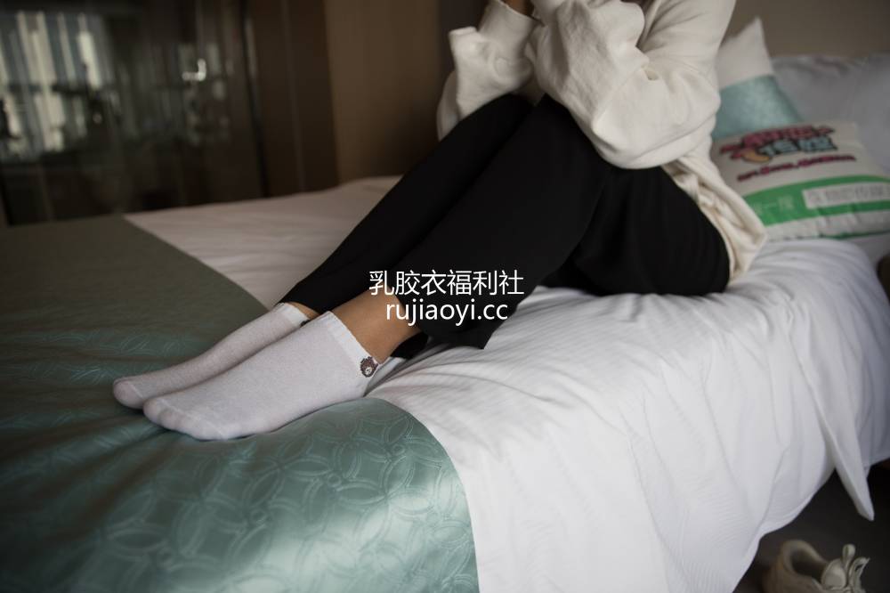 [物恋传媒] No.315 岚岚-素年锦时 [197P1V3.74G]