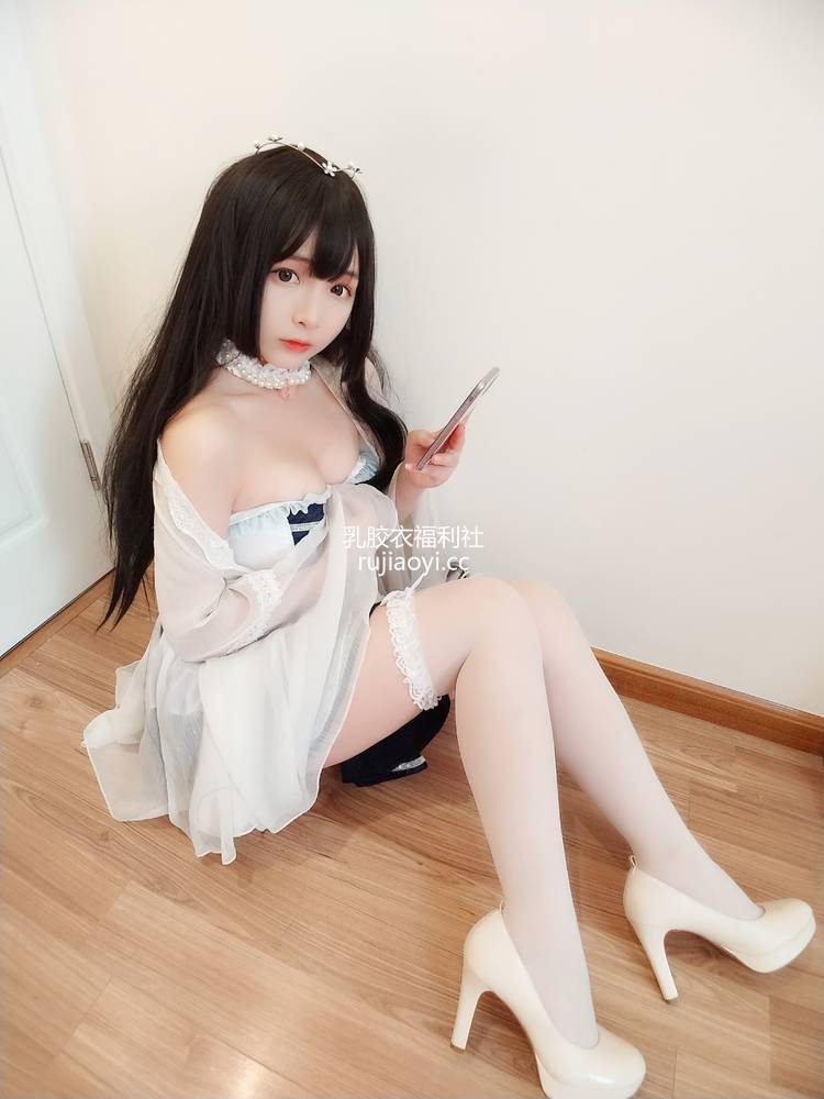 [网红杂图] 古川kagura – 白丝 [44P1V179MB]