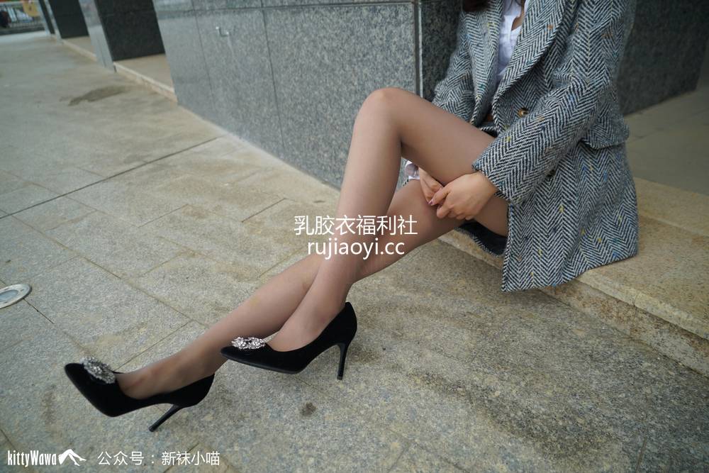 [袜小喵] – KT085《高级商务灰》 [59P68M]