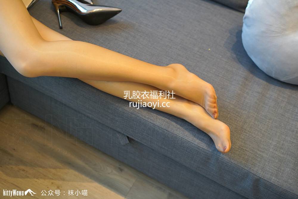 [袜小喵] – KT073《油亮·美》 [59P53M]