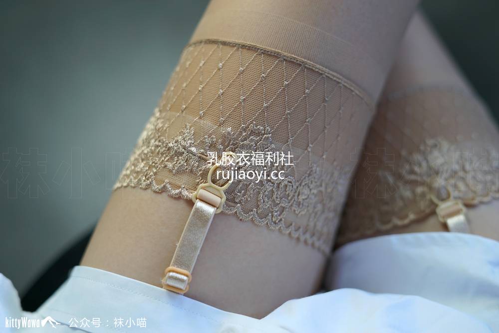 [袜小喵] – KT066《复古丝VS白衬衫》 [59P39M]