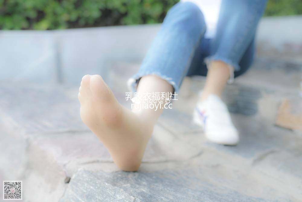 [SIEE丝意] NO.177 珊珊~穿在牛仔裤里的丝袜 [41P55.8MB]