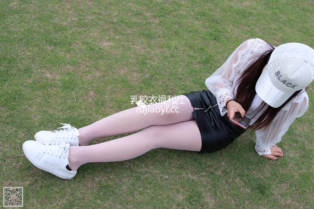 [SIEE丝意] NO.146 梦梦~双层丝袜的诱惑 [54P103MB]