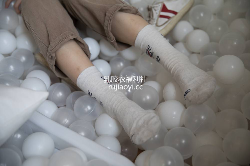 [物恋传媒] No.329 楚莱-梦幻游乐场 [138P1V3.67GB]