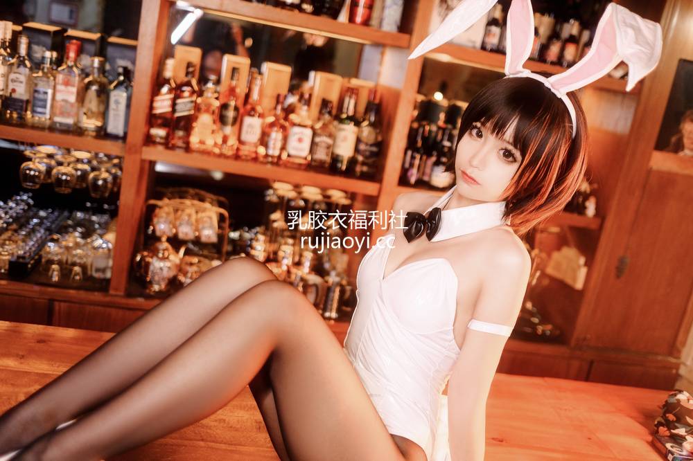 [网红杂图] 蠢沫沫 – 加藤惠兔女郎 [40P477MB]