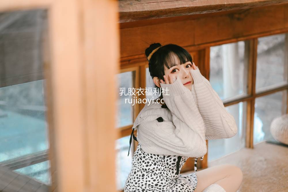 [网红杂图] 黑猫猫OvO – 少女心事 [21P282MB]