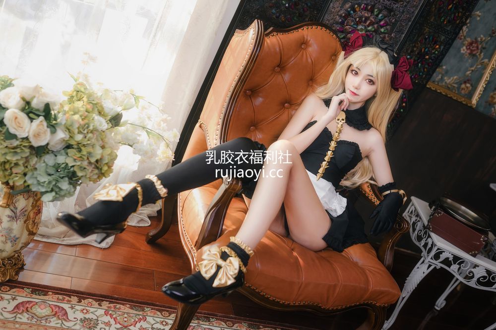 [网红杂图] 南桃Momoko – 艾蕾女仆 [27P55MB]