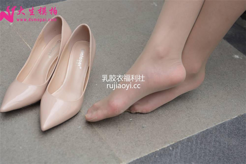 [大生模拍] NO.170 师师 旗袍肉丝 [57P201M]