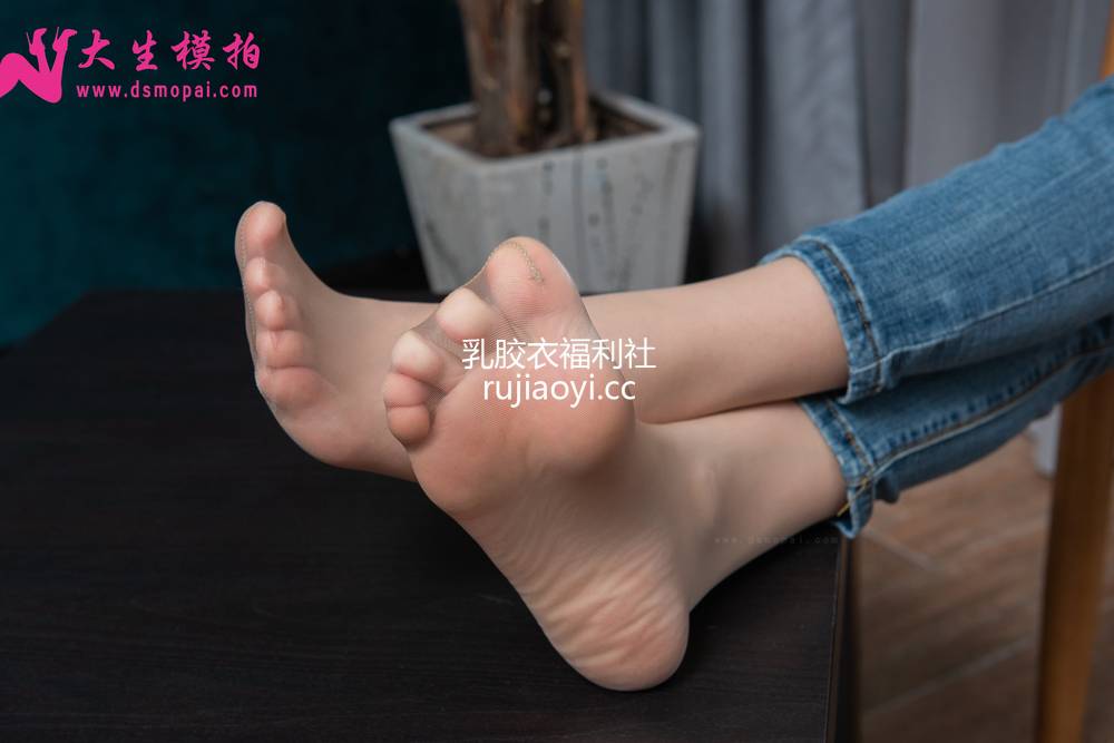 [大生模拍] NO.158 悠悠裤内有丝 [53P295M]